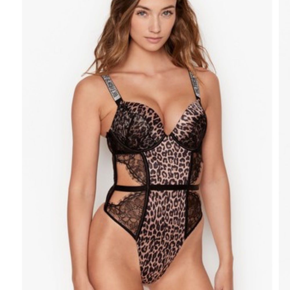 Victoria’s Secret leopard print teddy